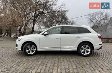 Внедорожник / Кроссовер Audi Q7 2019 в 