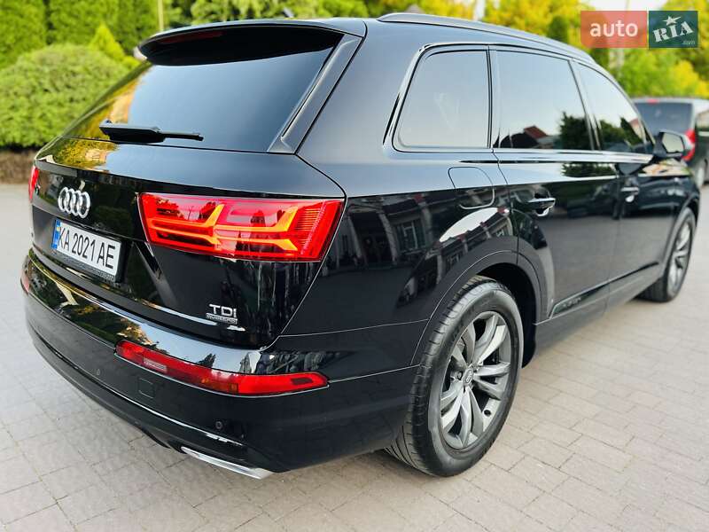 Позашляховик / Кросовер Audi Q7 2015 в Хмельницькому