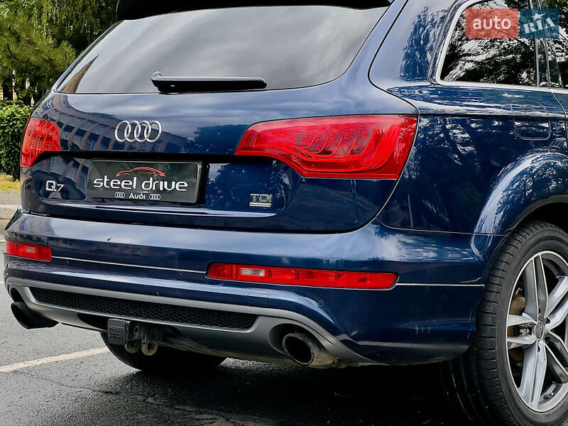 Позашляховик / Кросовер Audi Q7 2010 в Миколаєві