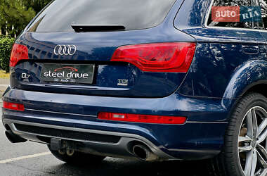 Внедорожник / Кроссовер Audi Q7 2010 в 