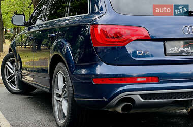 Внедорожник / Кроссовер Audi Q7 2010 в 