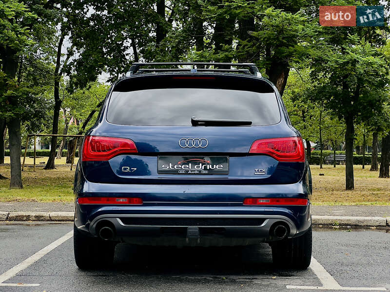 Позашляховик / Кросовер Audi Q7 2010 в Миколаєві