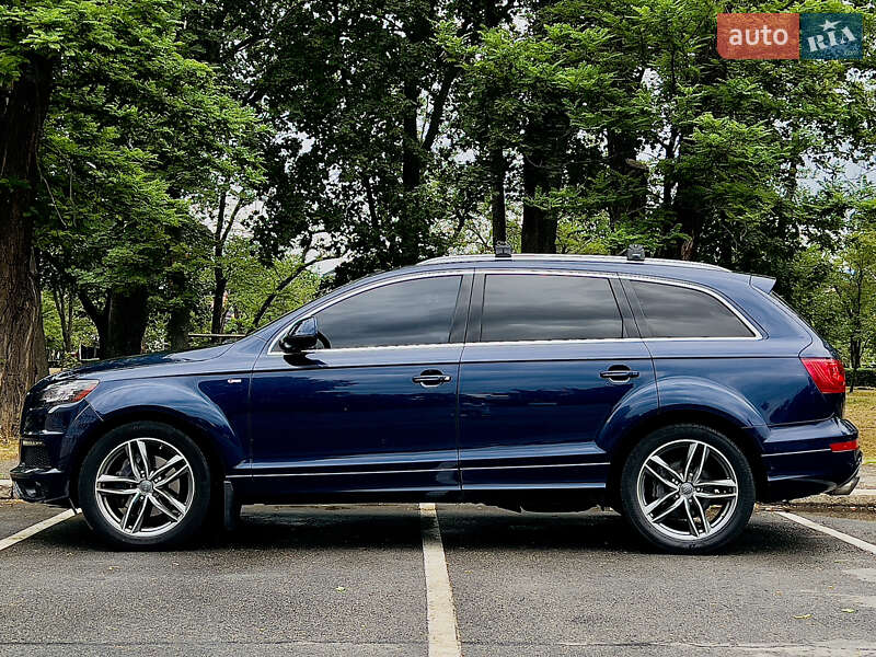Позашляховик / Кросовер Audi Q7 2010 в Миколаєві