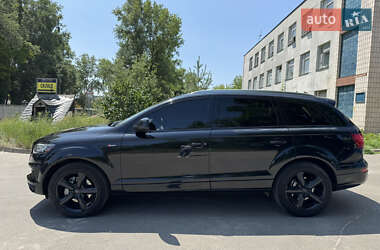 Внедорожник / Кроссовер Audi Q7 2013 в 