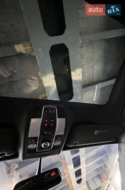 Позашляховик / Кросовер Audi Q7 2015 в 