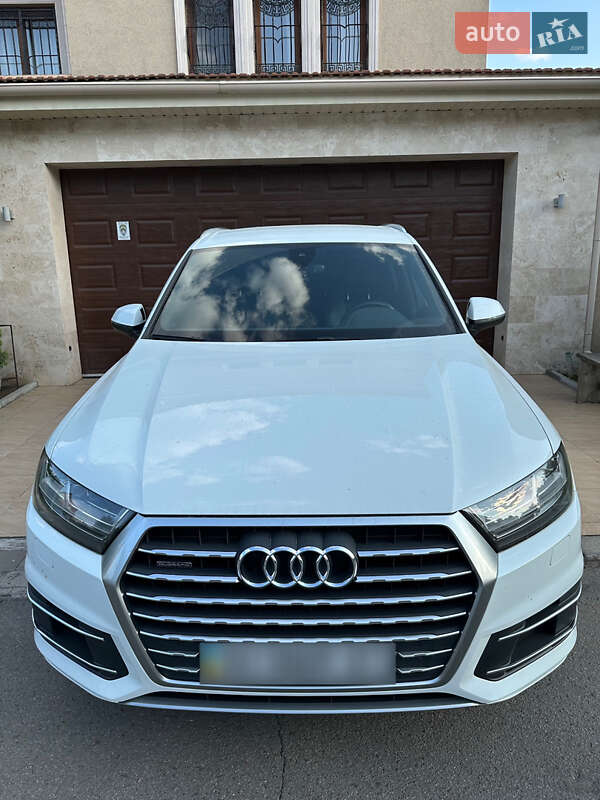 Позашляховик / Кросовер Audi Q7 2016 в Одесі фото 9 Позашляховик / Кросовер Audi Q7 2016 в Одесі