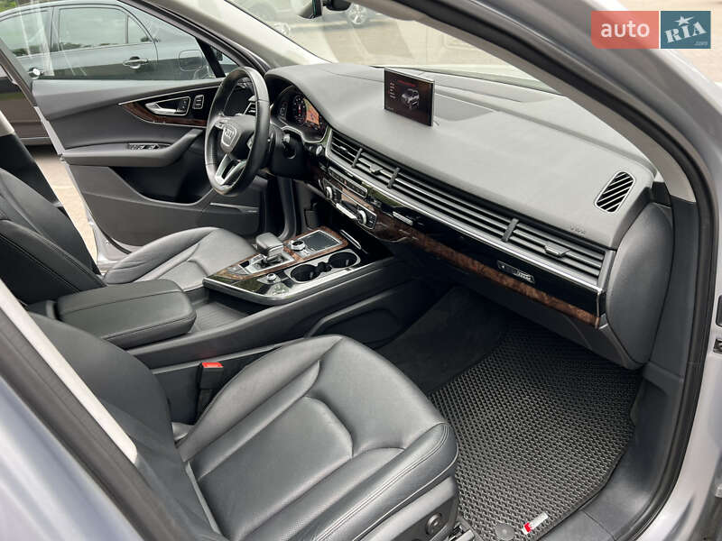 Позашляховик / Кросовер Audi Q7 2018 в Івано-Франківську