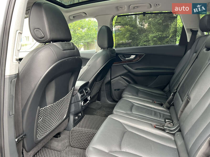 Позашляховик / Кросовер Audi Q7 2018 в Івано-Франківську