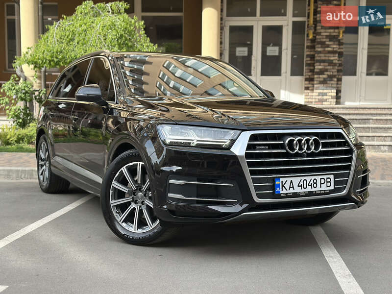 Позашляховик / Кросовер Audi Q7 2016 в Києві