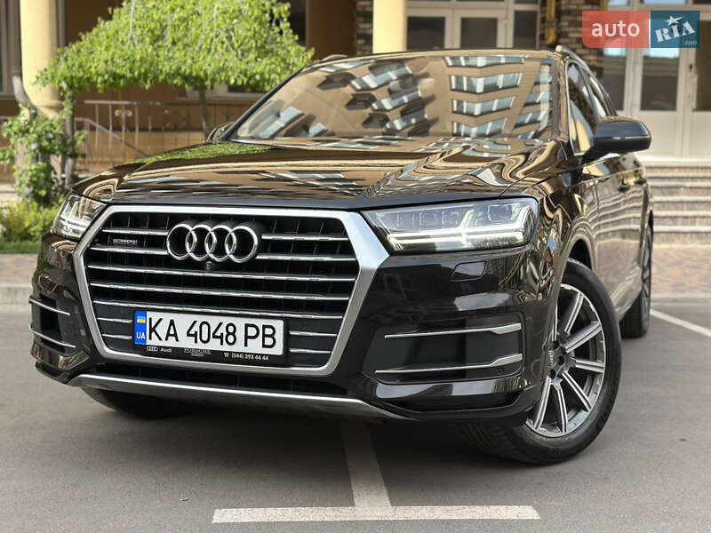 Позашляховик / Кросовер Audi Q7 2016 в Києві