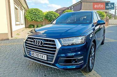 Внедорожник / Кроссовер Audi Q7 2018 в 