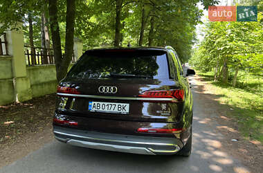 Внедорожник / Кроссовер Audi Q7 2020 в 
