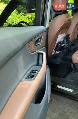 Внедорожник / Кроссовер Audi Q7 2020 в 