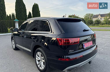 Внедорожник / Кроссовер Audi Q7 2019 в 