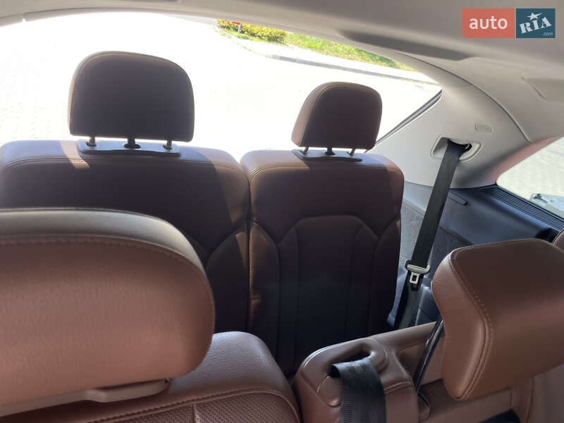 Позашляховик / Кросовер Audi Q7 2019 в Рава-Руській