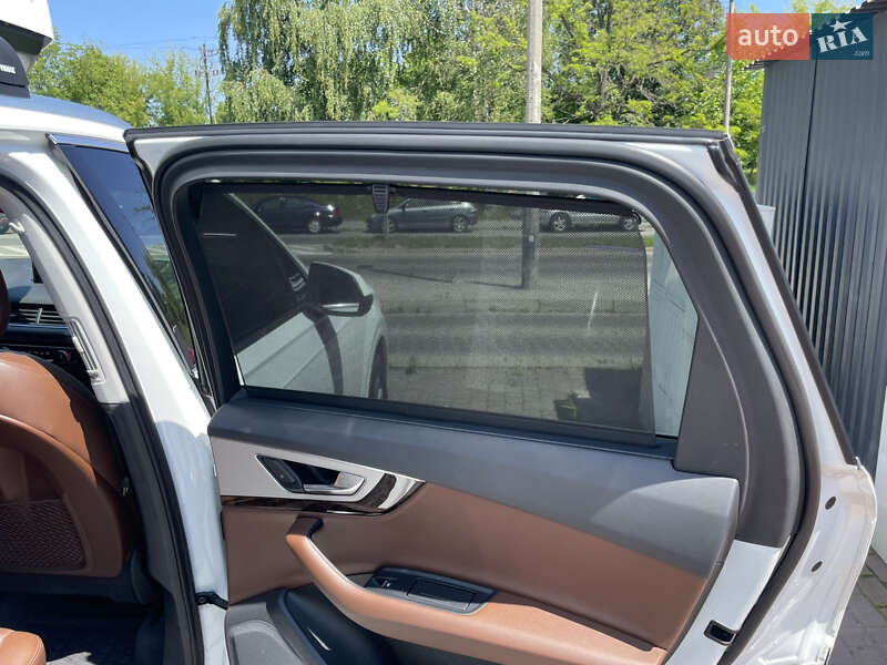 Позашляховик / Кросовер Audi Q7 2019 в Рава-Руській