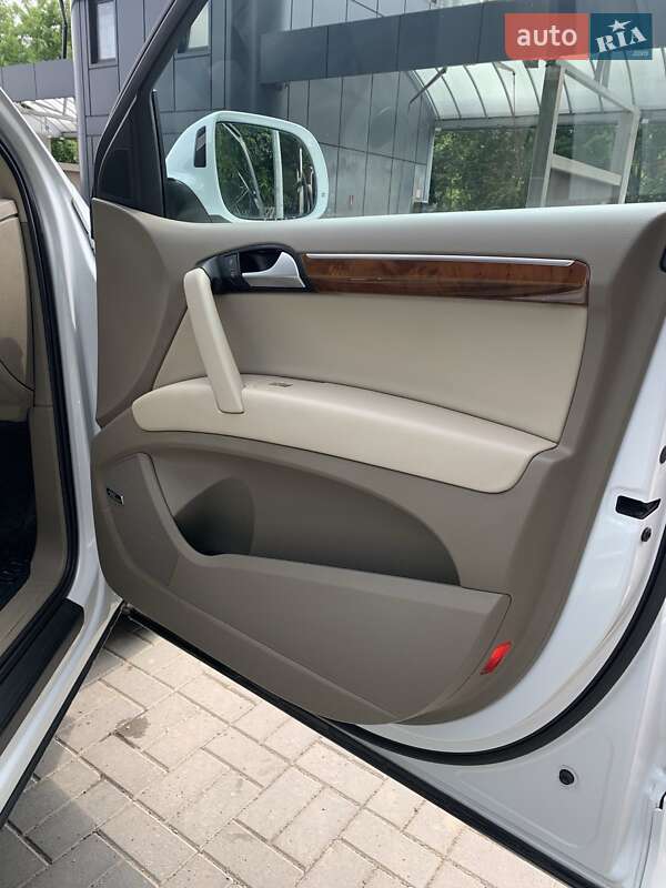 Позашляховик / Кросовер Audi Q7 2015 в Хмельницькому