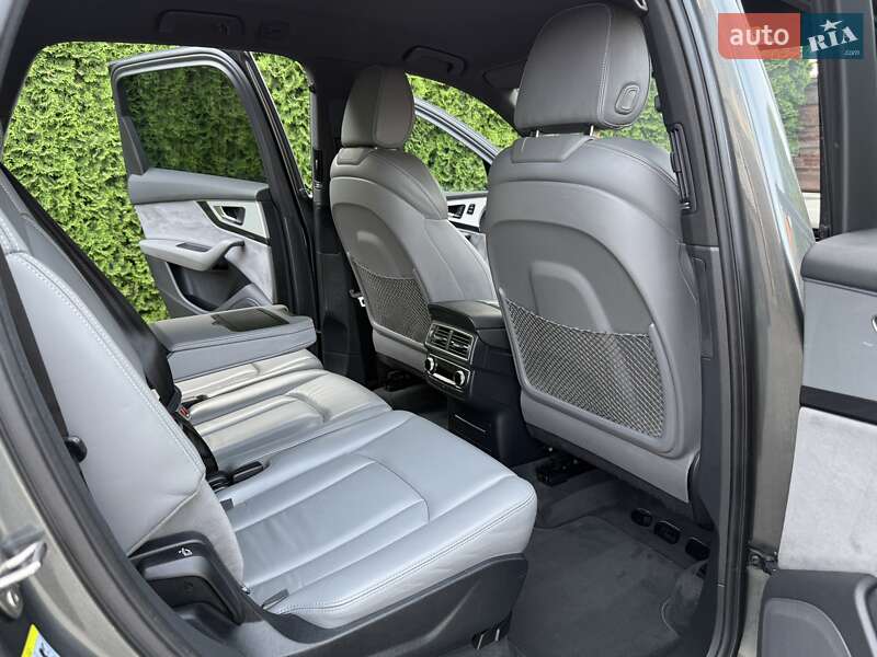 Внедорожник / Кроссовер Audi Q7 2017 в Ровно фото 52 Внедорожник / Кроссовер Audi Q7 2017 в Ровно