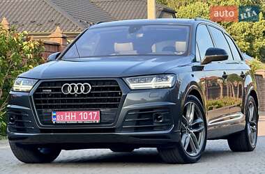 Внедорожник / Кроссовер Audi Q7 2017 в 