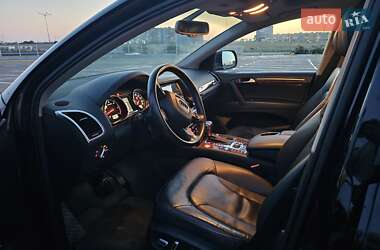 Позашляховик / Кросовер Audi Q7 2013 в 