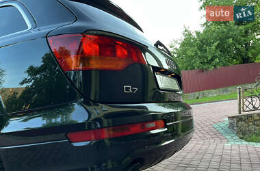 Внедорожник / Кроссовер Audi Q7 2008 в 