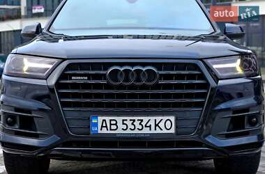 Внедорожник / Кроссовер Audi Q7 2016 в 
