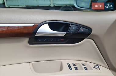 Внедорожник / Кроссовер Audi Q7 2012 в 