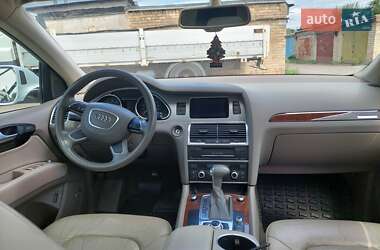 Внедорожник / Кроссовер Audi Q7 2012 в 