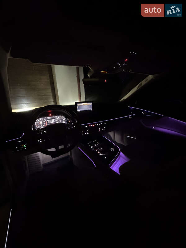 Позашляховик / Кросовер Audi Q7 2018 в Тернополі