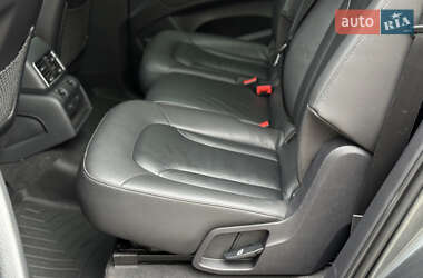 Внедорожник / Кроссовер Audi Q7 2015 в 