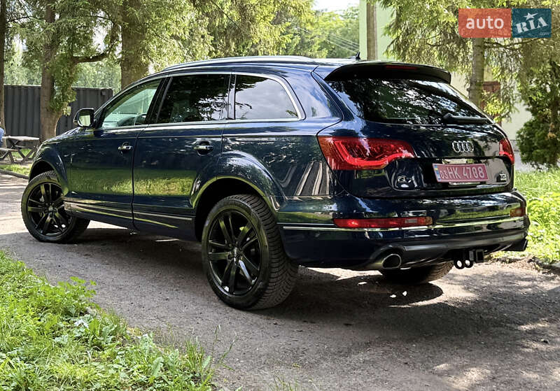 Позашляховик / Кросовер Audi Q7 2013 в Дубні