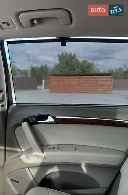 Внедорожник / Кроссовер Audi Q7 2013 в 