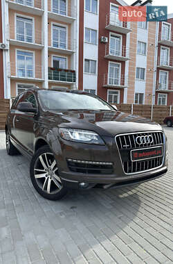 Внедорожник / Кроссовер Audi Q7 2013 в 