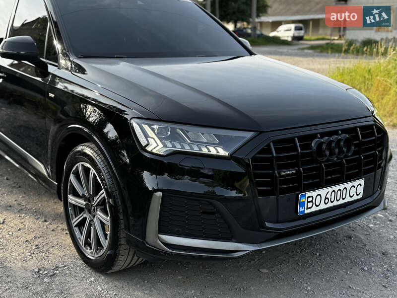 Позашляховик / Кросовер Audi Q7 2021 в Тернополі
