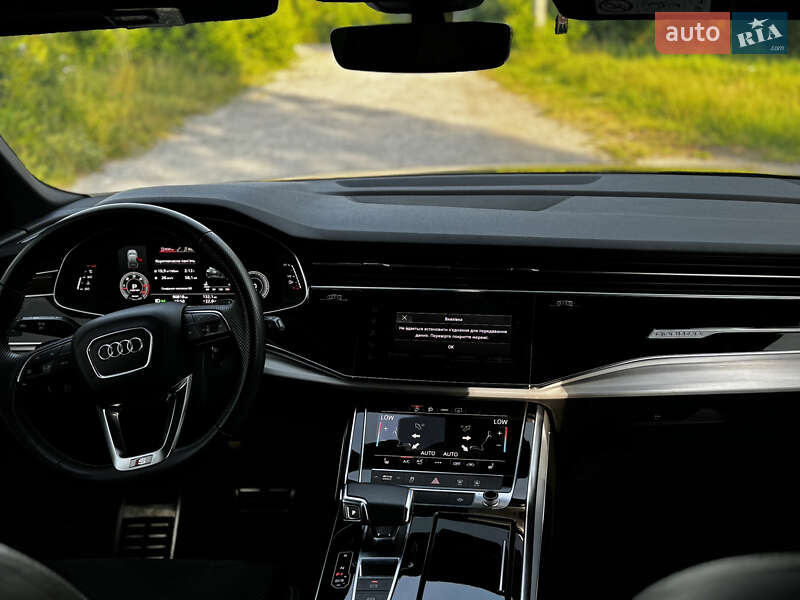 Позашляховик / Кросовер Audi Q7 2021 в Тернополі