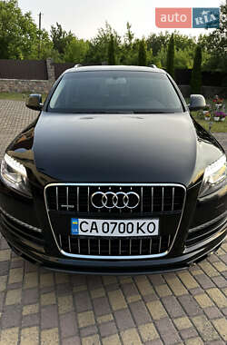 Внедорожник / Кроссовер Audi Q7 2015 в 
