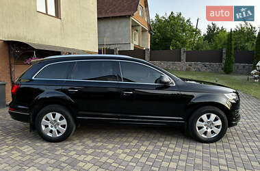 Внедорожник / Кроссовер Audi Q7 2015 в 