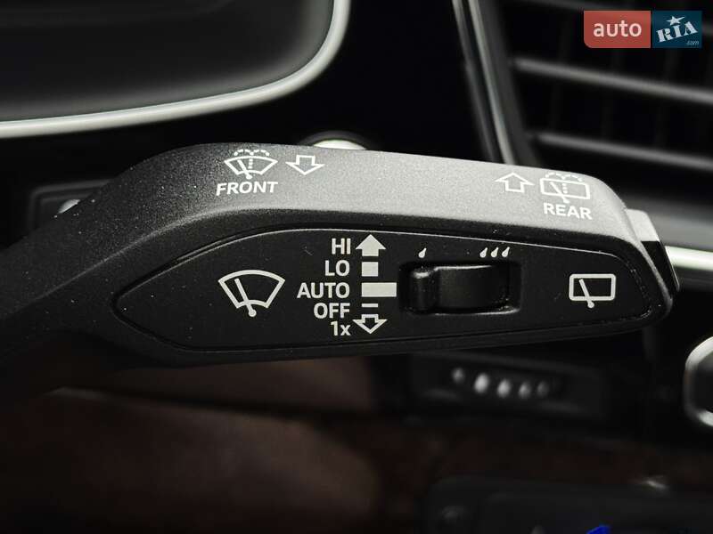 Позашляховик / Кросовер Audi Q7 2016 в Дніпрі
