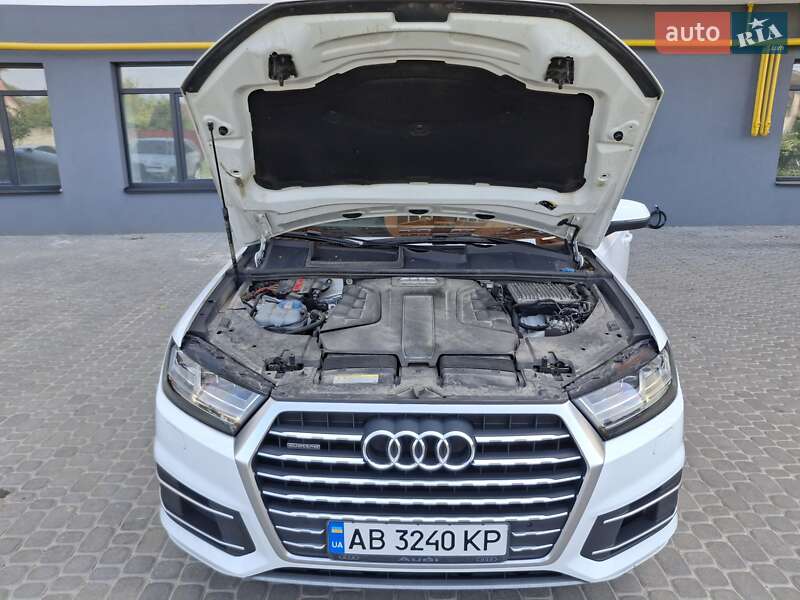 Позашляховик / Кросовер Audi Q7 2016 в Вінниці