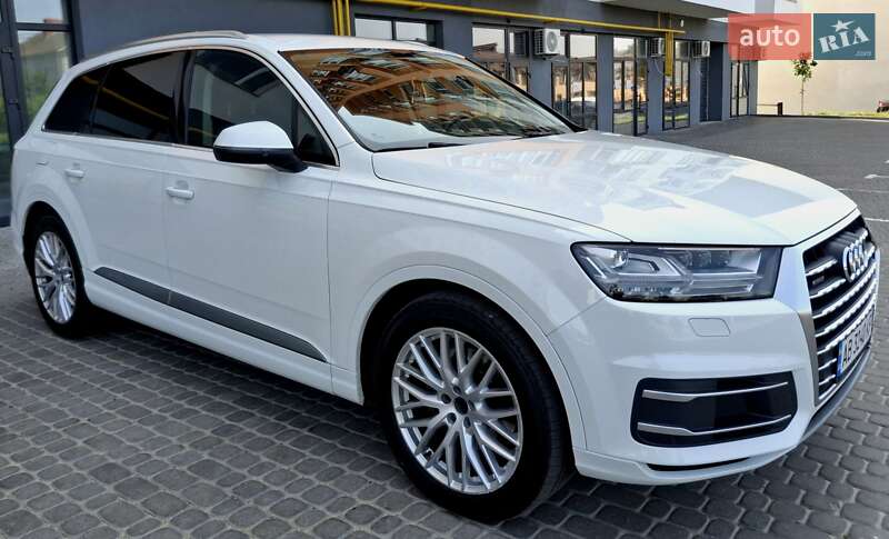 Позашляховик / Кросовер Audi Q7 2016 в Вінниці