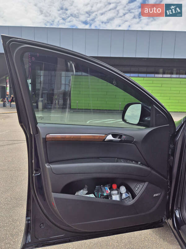 Внедорожник / Кроссовер Audi Q7 2007 в Киеве