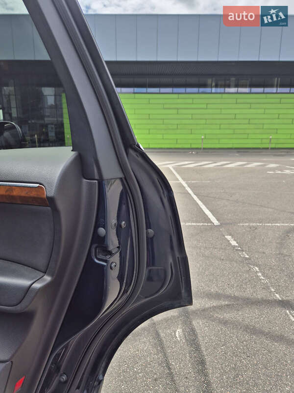 Внедорожник / Кроссовер Audi Q7 2007 в Киеве