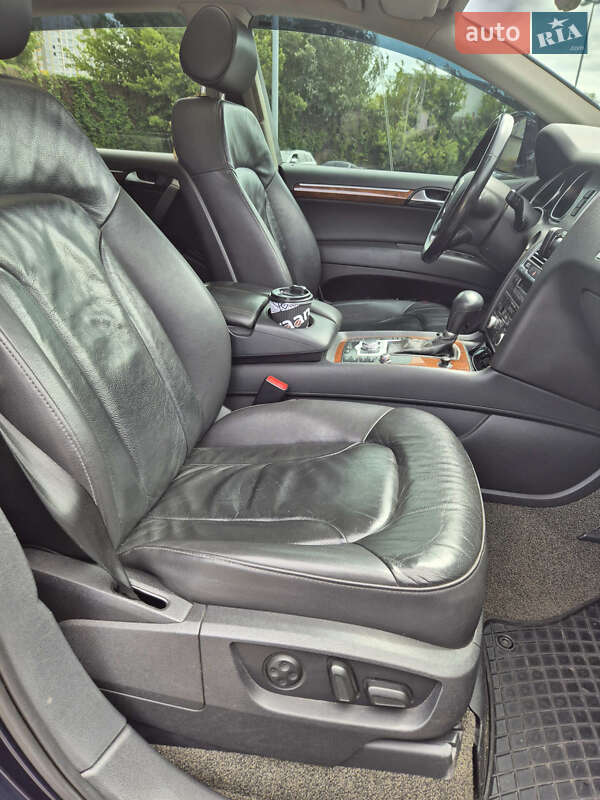 Внедорожник / Кроссовер Audi Q7 2007 в Киеве