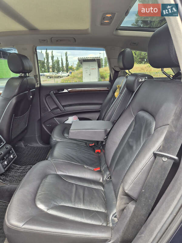 Внедорожник / Кроссовер Audi Q7 2007 в Киеве