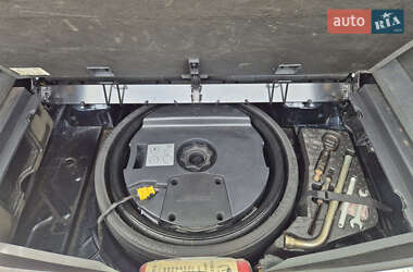 Позашляховик / Кросовер Audi Q7 2007 в 