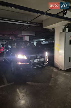 Позашляховик / Кросовер Audi Q7 2007 в 