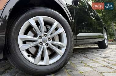 Позашляховик / Кросовер Audi Q7 2016 в 