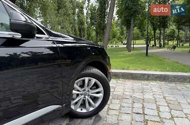 Позашляховик / Кросовер Audi Q7 2016 в 