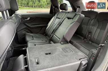 Позашляховик / Кросовер Audi Q7 2016 в 