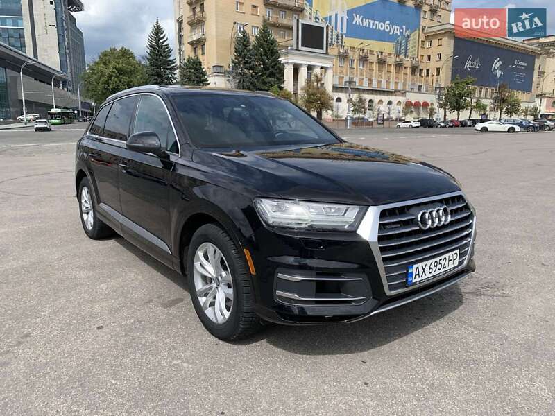 Внедорожник / Кроссовер Audi Q7 2017 в Харькове